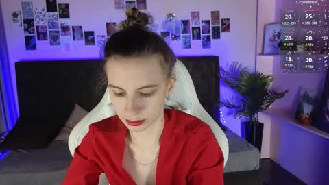 Snapshot of _ash_leyy_ chatting on February 14, 1:57 am _ash_leyy_ online show from February 14, 1:57 am