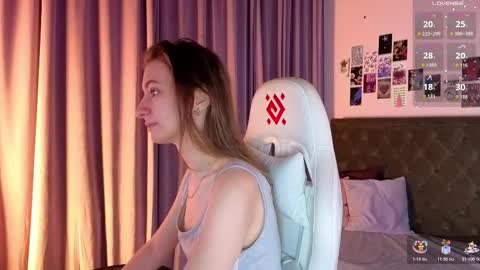 Snapshot of _ash_leyy_ chatting on March 3, 1:34 am _ash_leyy_ online show from March 3, 1:34 am