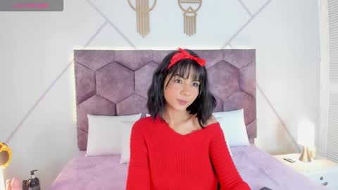 _aurora_collins_ online show from October 21, 12:39 pm