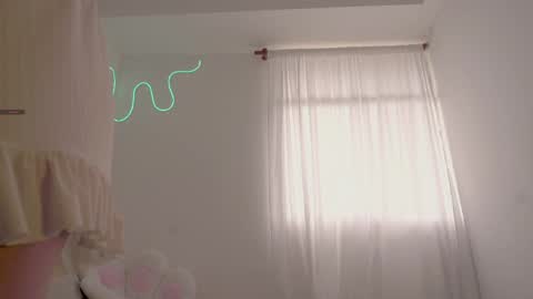 _available_ online show from April 8, 5:02 pm