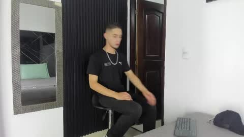 _axel_09 online show from April 21, 3:57 am