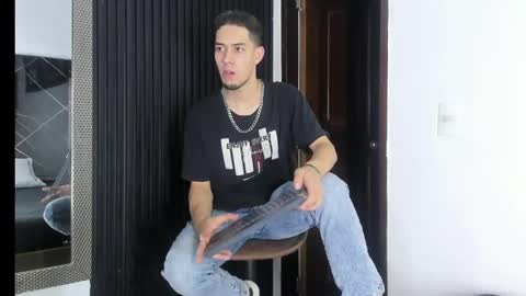 _axel_09 online show from May 5, 3:58 am