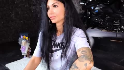 Julia online show from September 9, 6:57 am