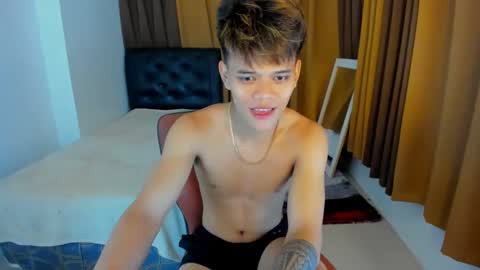 Snapshot of _beachlover69 chatting on December 30, 2:19 pm _beachlover69 online show from December 30, 2:19 pm