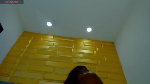 Snapshot of _becky__ chatting on January 18, 11:22 pm Becky online show from January 18, 11:22 pm