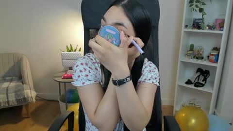 Bella Evans online show from May 22, 5:03 am