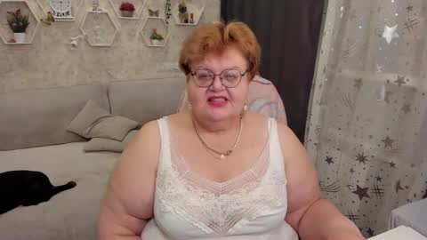 Snapshot of _big_beautiful_love_ chatting on February 28, 11:45 pm Louise ONLY IN PVT Masturbation with dildo and cum Naked Show and play with pussy Blow job Hand job ONLY IN PVT online show from February 28, 11:45 pm