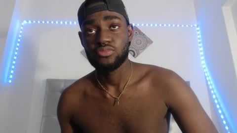 Andrew online show from November 19, 6:52 pm