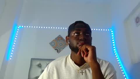 Andrew online show from November 21, 7:01 pm