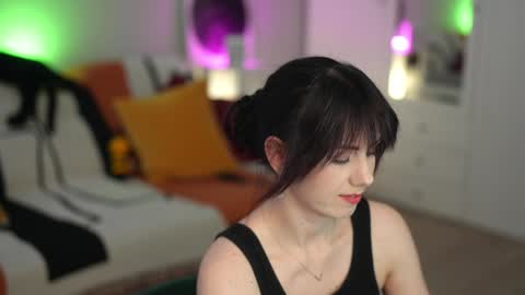 Lili online show from October 12, 12:04 pm