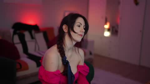 Snapshot of _blackbee_ chatting on March 24, 8:19 am Lili online show from March 24, 8:19 am