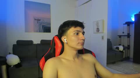 Snapshot of _blakee chatting on January 18, 6:56 am B L A K E online show from January 18, 6:56 am