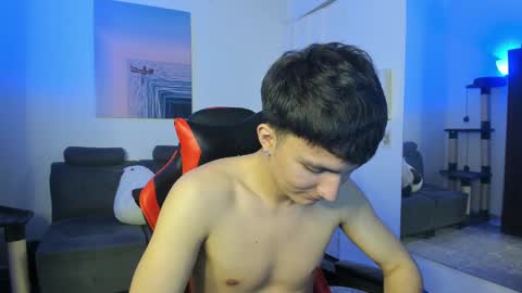 Snapshot of _blakee chatting on January 21, 5:05 am B L A K E online show from January 21, 5:05 am