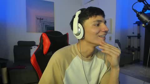 Snapshot of _blakee chatting on January 22, 6:42 am B L A K E online show from January 22, 6:42 am