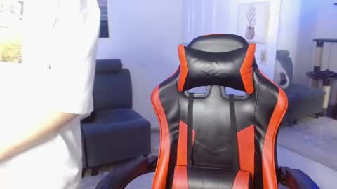 Snapshot of _blakee chatting on February 26, 11:15 pm B L A K E online show from February 26, 11:15 pm