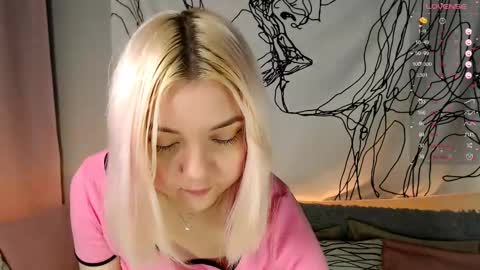 Elizabeth online show from March 2, 6:51 pm