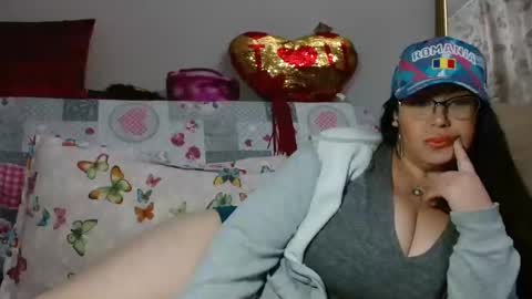 KHALEESI online show from December 8, 2:39 am