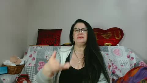 KHALEESI online show from December 17, 5:18 am