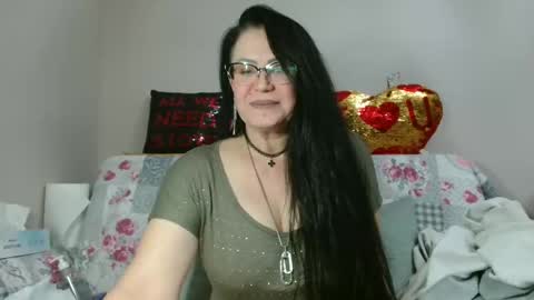 KHALEESI online show from November 12, 7:13 pm