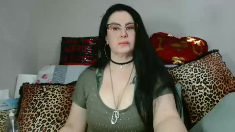 KHALEESI online show from February 22, 6:39 pm