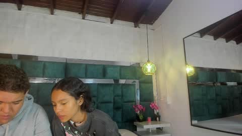 _bonnyandclyde online show from March 31, 12:49 pm