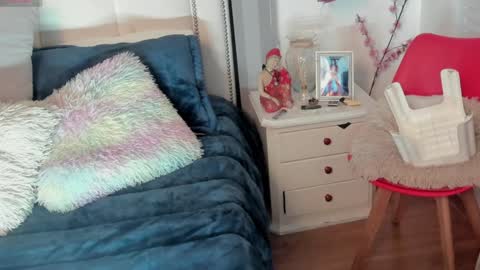 Brenda online show from January 18, 12:15 pm