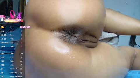 Snapshot of _britanyy_ chatting on March 1, 9:18 am Britany online show from March 1, 9:18 am