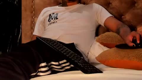 Snapshot of _cannabitch chatting on July 20, 1:46 pm Shatta Sara online show from July 20, 1:46 pm