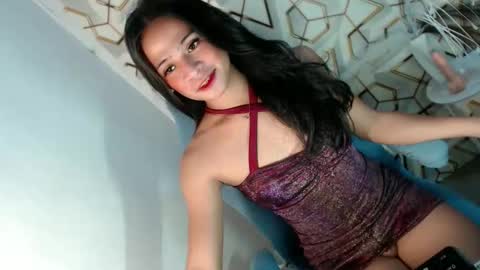 Kate flores online show from April 3, 3:43 pm