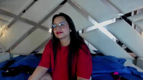 Snapshot of _carolinee_sweet chatting on January 22, 9:46 am Caroline Sweet online show from January 22, 9:46 am