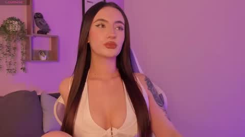 Snapshot of _celeste_moore chatting on September 13, 8:52 pm celeste online show from September 13, 8:52 pm