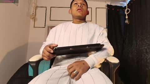 Cesar  online show from March 28, 1:11 pm