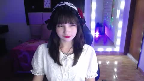 _charlotte_collins_ online show from November 28, 2:42 pm