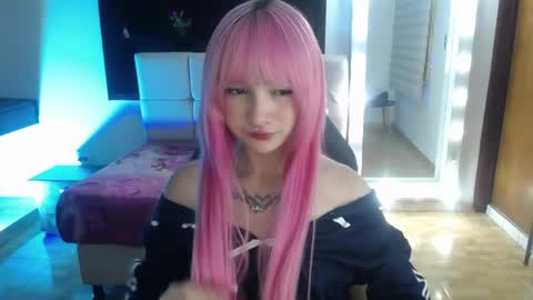 _charlotte_collins_ online show from May 1, 2:32 pm