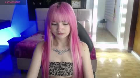 _charlotte_collins_ online show from May 5, 3:53 pm