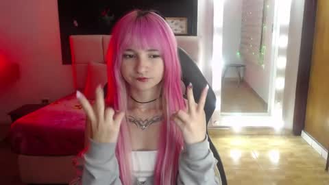 _charlotte_collins_ online show from May 13, 3:31 pm