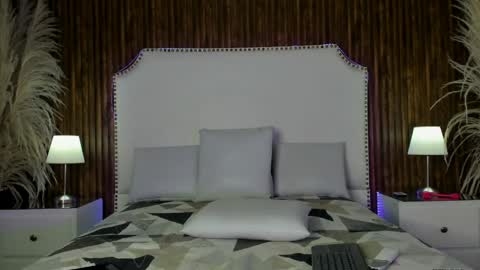_cherry_fox online show from June 5, 11:49 am