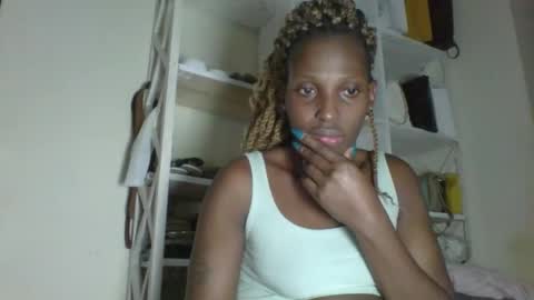 clara online show from May 5, 8:33 am