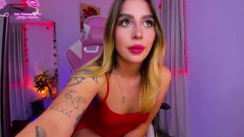  Chloe  online show from May 13, 4:54 am