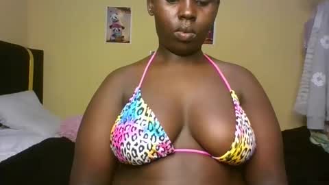 Snapshot of _cookie23 chatting on October 20, 8:20 pm  cookie23 online show from October 20, 8:20 pm