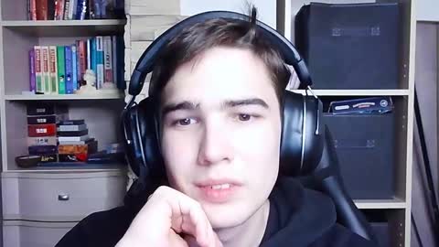 _crise_next_door_ online show from October 2, 3:52 pm