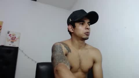 Snapshot of _crissgex_ chatting on December 14, 6:56 pm crissgex online show from December 14, 6:56 pm