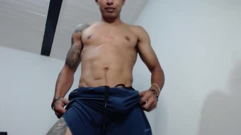 Snapshot of _crissgex_ chatting on March 4, 7:03 am crissgex online show from March 4, 7:03 am