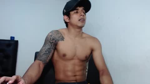 Snapshot of _crissgex_ chatting on April 1, 3:07 am crissgex online show from April 1, 3:07 am