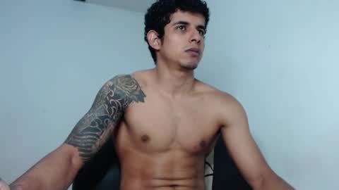 Snapshot of _crissgex_ chatting on April 5, 2:53 am crissgex online show from April 5, 2:53 am