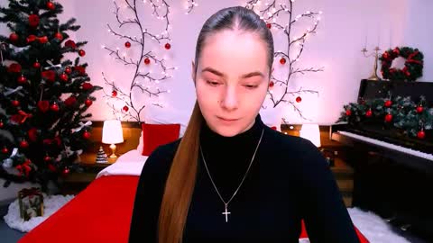 Snapshot of _cuddle_bug_ chatting on January 7, 12:40 pm Erika online show from January 7, 12:40 pm