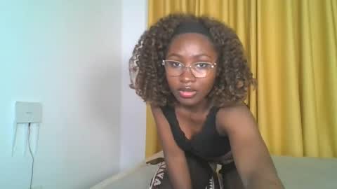 Snapshot of _cutestephanie chatting on September 21, 2:24 am STEPH online show from September 21, 2:24 am