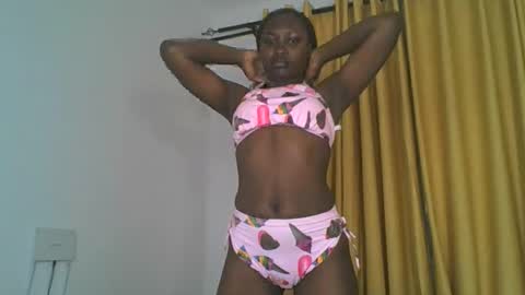 Snapshot of _cutestephanie chatting on October 10, 2:10 am STEPH online show from October 10, 2:10 am