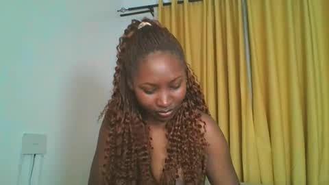 Snapshot of _cutestephanie chatting on October 20, 12:44 am STEPH online show from October 20, 12:44 am