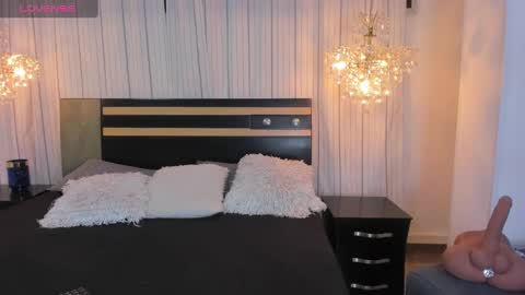 Dahiana Lincoln online show from January 10, 10:15 pm